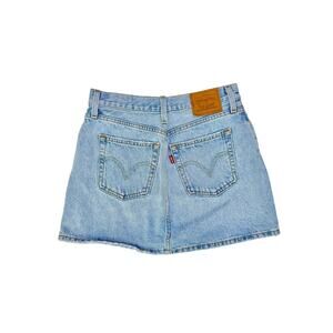 Levis light wash denim skirt - size 27